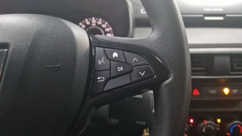 Dacia Sandero Essential SCe 49kW (65CV)