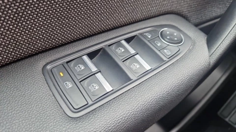 Renault Captur techno Eco-G 100cv (74 kW)