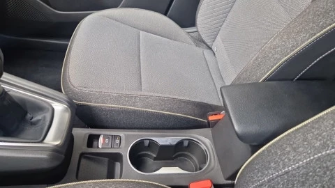 Renault Captur techno Eco-G 100cv (74 kW)