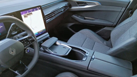 Renault Rafale Techno full hybrid E-Tech 200CV (147kW)