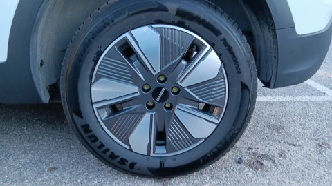 EBRO S400 1.5 DHE HEV Excellence CVT