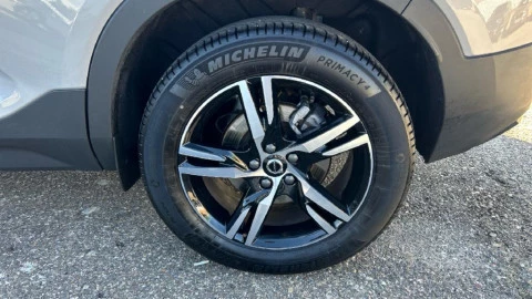 Volvo XC40 2.0 B3 G Plus Dark Auto