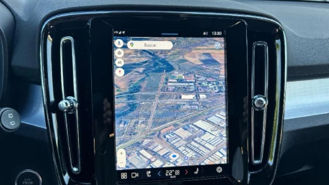 Volvo XC40 2.0 B3 G Plus Dark Auto