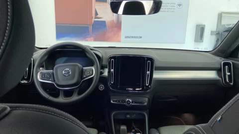 Volvo XC40 2.0 B3 G Core Auto