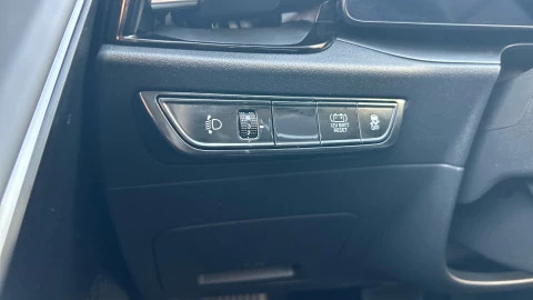 Kia Niro 1.6 GDi HEV 95kW (129CV) Drive