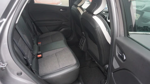 Renault Captur techno TCe 67kW (90CV)