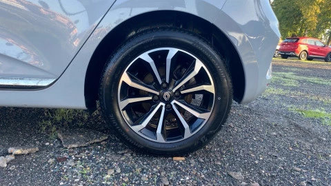 Renault Clio techno Eco-G 100cv (74kW)