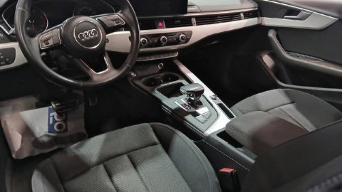 Audi A4 Advanced 30 TDI 100kW (136CV) S tronic