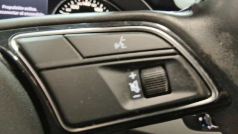 Audi A4 Advanced 30 TDI 100kW (136CV) S tronic
