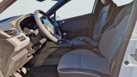 Renault Clio Techno TCe 90 (67kw)