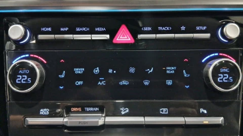 Hyundai Santa Fe HEV 1.6T 215CV 4X4 AT Tecno