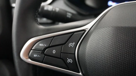 Renault Clio Evolution TCe 100 (74kw) GLP
