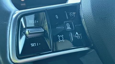 Renault Espace Iconic E-Tech full hybrid 146kW