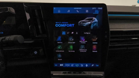 Renault Espace Techno E-Tech Hybrid