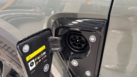 Lynk & Co 01 1.5 PHEV More 203 kW (276 CV)