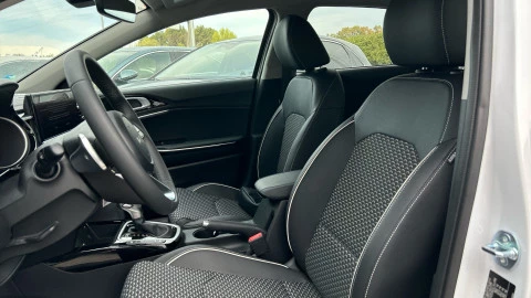 Kia Ceed 1.5 MHEV 103kW (140CV) Tech DCT