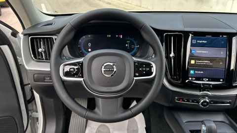 Volvo XC60 T6 Recharge Plus Dark AWD Auto 257 kW (350 CV)