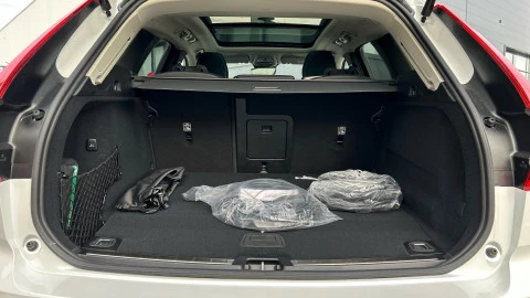 Volvo XC60 T6 Recharge Plus Dark AWD Auto 257 kW (350 CV)