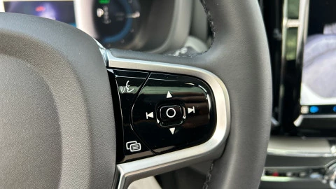 Volvo XC60 T6 Recharge Plus Dark AWD Auto 257 kW (350 CV)