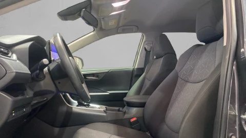 Toyota Rav4 2.5l 220H Advance