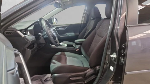 Toyota Rav4 2.5l 220H Advance