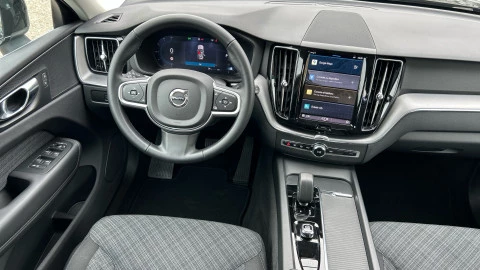 Volvo XC60 2.0 B5 G AWD Core Auto