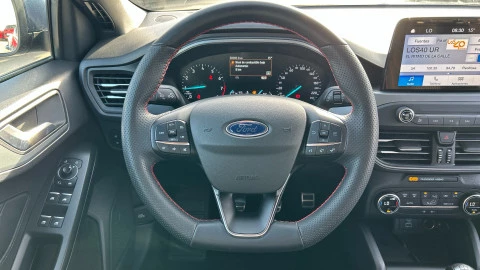 Ford Focus 1.0 Ecoboost MHEV 92kW ST-Line