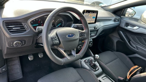 Ford Focus 1.0 Ecoboost MHEV 92kW ST-Line