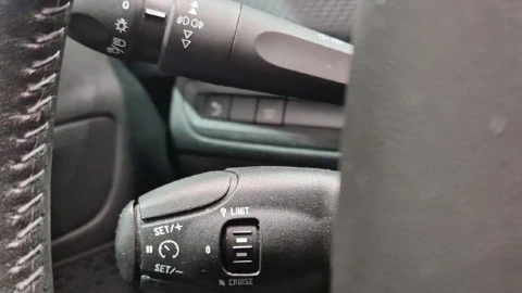 Peugeot 2008 Signature 1.2 PureTech 60KW (82CV)