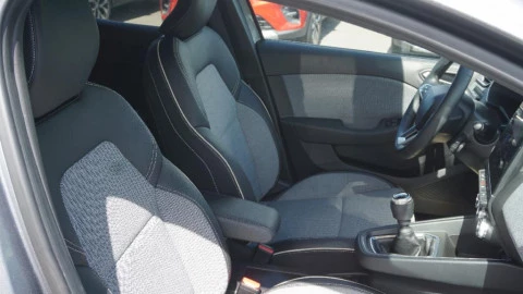 Renault Clio Techno TCe 90 (67kw)