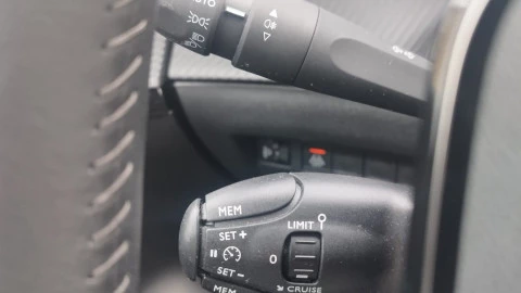 Peugeot 208 BlueHDi 73kW (100CV) Allure Pack