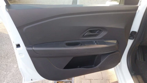 Dacia Sandero   SCe Access 49kW