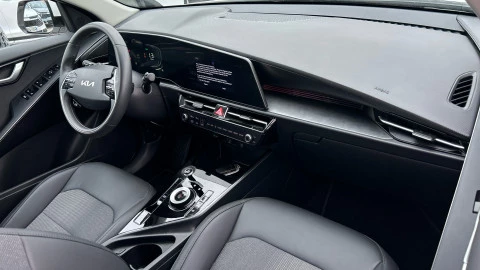 Kia Niro 1.6 GDi HEV 95kW (129CV) Drive