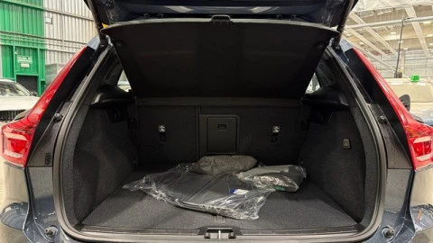 Volvo XC40 B3 G Plus Dark Auto 120 kW (163 CV)