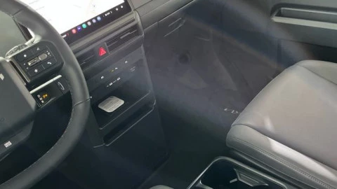 Kia PV5 Passenger L2H1 Long Range Plus