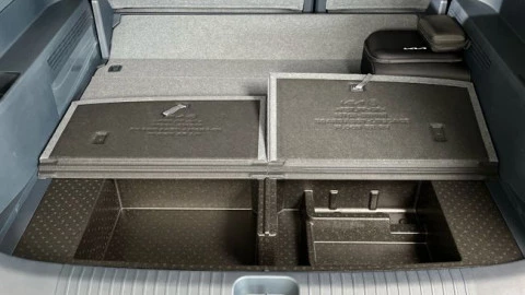 Kia PV5 Passenger L2H1 Long Range Plus