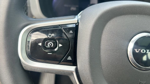 Volvo XC60 B5 G MHEV Ultra Dark AWD Auto 184 kW (250 CV)