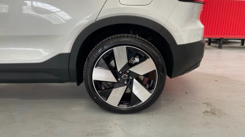 Volvo C40 Recharge Single Extended Plus Auto