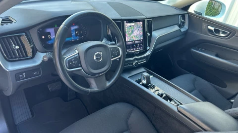 Volvo XC60 2.0 B4 G Momentum Pro Auto