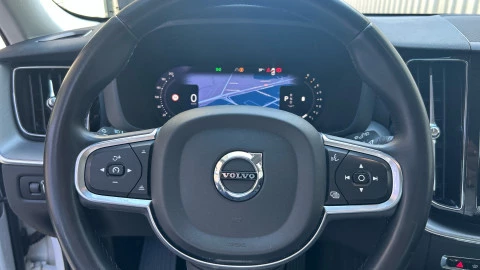 Volvo XC60 2.0 B4 G Momentum Pro Auto