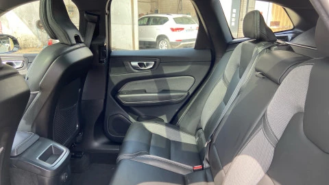 Volvo XC60 2.0 T6 AWD Recharge Plus Dark Auto