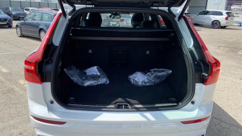 Volvo XC60 2.0 T6 AWD Recharge Plus Dark Auto