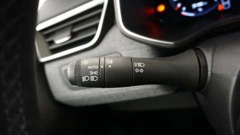 Renault Clio Techno TCe 90 (67kw)