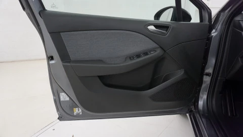 Renault Clio Techno TCe 90 (67kw)