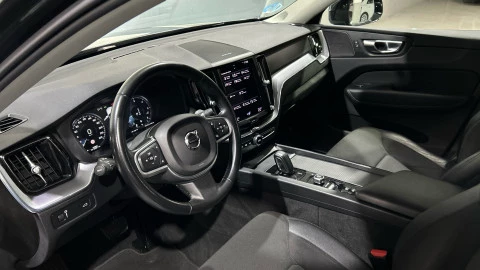 Volvo XC60 2.0 B4 D AWD Momentum Pro Auto