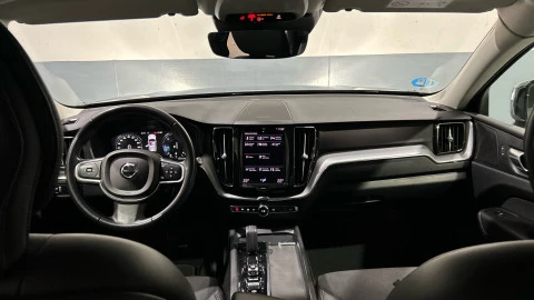Volvo XC60 2.0 B4 D AWD Momentum Pro Auto