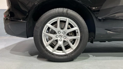 Volvo XC60 2.0 B4 D AWD Momentum Pro Auto
