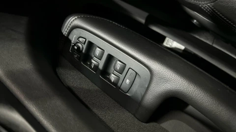 Volvo XC60 2.0 B4 D AWD Momentum Pro Auto