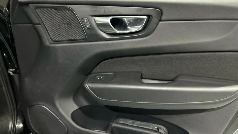 Volvo XC60 2.0 B4 D AWD Momentum Pro Auto