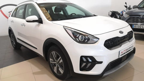 Kia Niro 1.6 GDi HEV 104kW (141CV) Drive